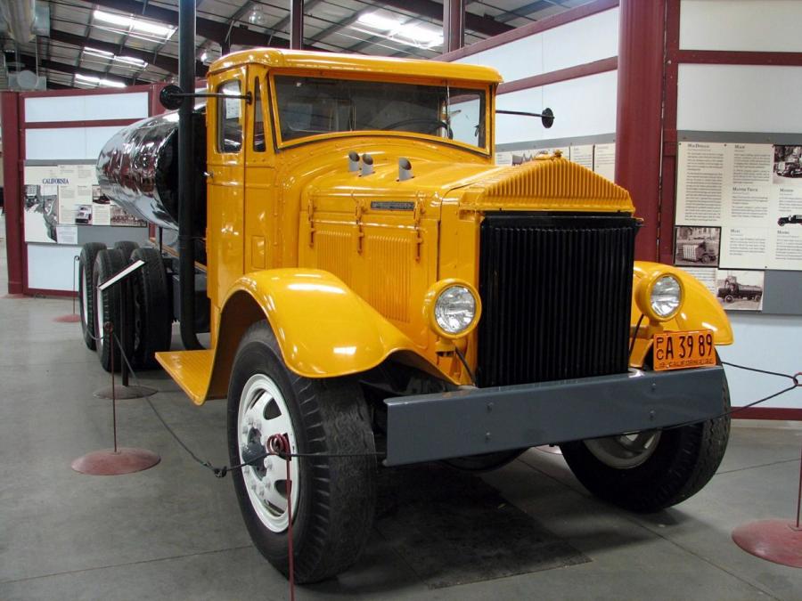  Pierce-Arrow Tank Truck 1932 года  (фото 1 из 1)